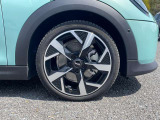 ご納車前の点検整備費、そしてご納車後の認定保証料は全て車両価格に含まれておりますBMW、MINIご購入は安心の正規ディーラーで。詳細は、茨城BMW BPS土浦