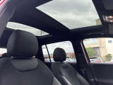 自動車保険に関しても、メルセデス・ベンツ専用のプログラムをご用意しております。飛び石や落下物などでのフロントガラスの修理が必要となった場合、最大で9万円分の補償を致します。