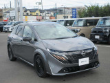 ボディカラーはキレイな ダークメタルグレーメタリック です