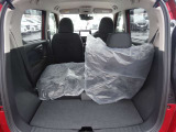 リアシート倒すと広い空間ができ、たくさん荷物が積めます!