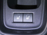 運転席と助手席にシートヒーターを装備しております。