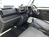 分かりやすく操作しやすい運転席まわりです☆