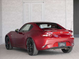 神戸マツダ神戸西インター店は、通常ディーラー+&alpha;の次世代型店舗としてROADSTER EXPERIENCE SPACEの冠を掲げ、「いつでも・誰でも・気軽に会いに行ける」ロードスターUカー専門店。