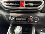 オートエアコンで一度お好みの温度に設定すれば、車内の温度を検知し風量や温度を自動で調整してくれます。快適な車内空間でカーライフが楽しめます。
