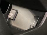 ソケット類も充実☆対応のケーブルがあれば車内でスマホなどの充電が可能です☆