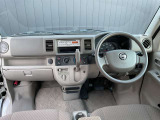 広々とした視界を体感できます。運転が楽しくなりますね。
