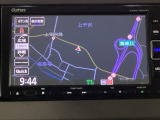 ナビゲーションはフルセグTV対応のGathers純正メモリーナビを搭載しています。Bluetoothオーディオ機能がありますので、スマートフォンなどの音楽も再生できます。