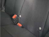 ◆ISOFIX◆シートベルトいらずでチャイルドシートと固定金具を連結するだけでガッチリ固定できます。
