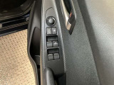 運転席パワーウィンドウスイッチです。