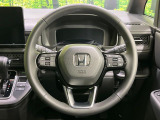 【純正革巻きステアリング】上質な革を使用することで、手にしっかり馴染みとても運転しやすいハンドルです♪