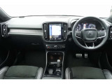 XC40 T4 AWD Rデザイン 4WD 