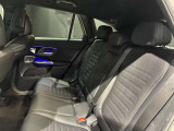 車両は屋内展示しておりますので天候に関係なくごゆっくりコンディションご確認頂けます。車両を倉庫へ保管している場合が御座いますのでご来店前に在庫確認頂けると幸いです。TEL072-784-8800