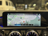 バックカメラにより駐車時の後方確認も楽にできます。