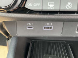 [USBソケット]今や必需品のUSB!!お出かけの際には大活躍間違いなし!!!