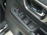 ◆パワーウィンドウスイッチ◆運転席から全席の窓の開閉操作を行うことが出来いつでも換気ができます!