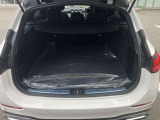 開口部が大きく、奥行の深いラゲッジスペース。たくさんの荷物を効率よく収納する事ができます。