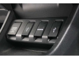 スマートフォンなどの音楽再生が可能なUSB接続ジャック装備車両です♪♪♪