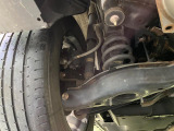 お車を安心してお乗りいただく為には、足回りの定期点検が欠かせません。サービスサポート(有償保証)では無料点検もご提供しており、安心のカーライフをお過ごしいただけるサポート体制が整っています。