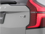 【B5 AWD】オンデマンドAWDにより、路面状態を問わず、優れた走行安定性、トラクション、コントロール性を発揮します。