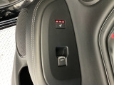 リアドアに、シートヒーターが付いているので寒い日でもシートを温かくしてくれます。