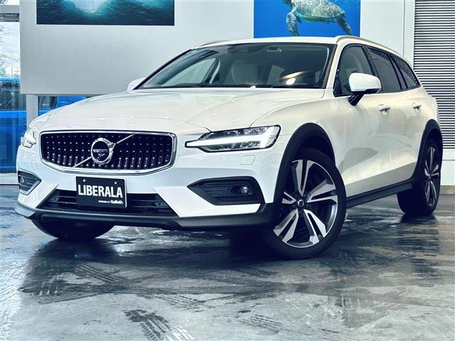 V60クロスカントリー B5 AWD プロ 4WD 4WD 本革シート