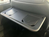 後席にテーブルございます。