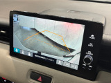 バックギアに入れるだけで自動でリヤカメラに切り替わります!車庫入れやバックが苦手な方にオススメ!