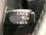 【レーダークルーズコントロール】高速道路での長距離走行が楽に!!自動で速度を保つクルーズコントロールが、衝突軽減システムと連携し、前方の車両を感知して車間を保つように速度調節してくれます!!