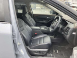 運転席からの視界もよくどなたがお乗りになられても運転しやすい車両になっています☆