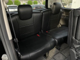 3列目シートはもちろん状態良好☆大人でもゆったりと座って頂けますので、大人数でのお出かけもラクラクです♪ご家族で、気の知れた仲間で、ドライブに行くのが楽しみですね♪