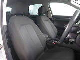 高級家具のような質の高い素材を採用するのはAudiのクルマづくりの哲学のひとつです。体の大きなドイツ人が座っても頑丈な耐久性があります。シートヒーター付きですので冬でも大変心地良く運転をして頂けます