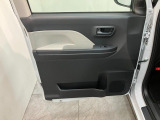 延長保証につきましてはお求めいただく車両によって保証料が異なりますので、当店スタッフまでお気軽にお問い合わせくださいませ。