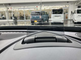 ヘッドアップディスプレイ。車速や交通標識、ナビゲーションの案内などの情報が映し出されます!