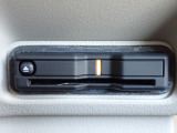 ■【ETC車載器】が装備されています。セットアップをしてお渡しとなり、ETCカードを差し込むだけで高速道路の利用が可能です。