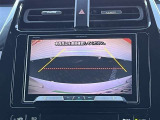 狭い駐車場や立体駐車場などもリアルに映るバックガイドモニター付でラクラク駐車♪