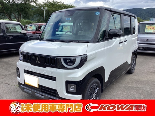 デリカミニ T プレミアム 4WD 