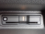 ■【ETC車載器】が装備されています。セットアップをしてお渡しとなり、ETCカードを差し込むだけで高速道路の利用が可能です。