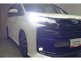 話題のLEDヘッドランプが採用されております! 省電力で長寿命、しかもとても明るく熱くなりにくい性質を持ったライトになります。虫も寄ってきにくい性質も持っております。