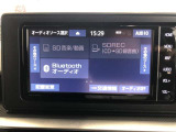 Bluetooth(ブルートゥース)接続機能付き。スマートフォンなどからお気に入りの音楽をワイヤレス再生できます。ドライブがさらに楽しくなりますね。