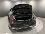 AMG(エーエムジー)は創立者の「アウフレヒト」のA,パートナー「メルヒャー」のM、アウフレヒトの生地である「グローザスバッハ」のG、それぞれの頭文字に由来します。