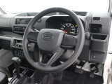 運転席廻りです。