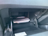 収納もバッチリ!小物が散乱しがちな車内もスッキリさせる事ができますね♪