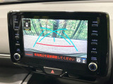 【バックカメラ】駐車時に後方がリアルタイム映像で確認できます。大型商業施設や立体駐車場での駐車時や、夜間のバック時に大活躍!運転スキルに関わらず、今や必須となった装備のひとつです!