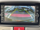 バックモニターも装備しております。駐車・車庫入れの心強い味方です。
