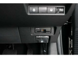 中古車だからボディーコーティングがおすすめ!下地処理が重要なコーティングはもちろんプロの施工でピカピカに仕上げます。濃色車は親水性、淡色車は撥水性のものがオススメ!
