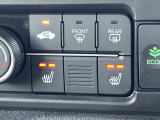 運転席&助手席シートヒーター付。寒さが厳しい冬の朝でも座面を暖めて快適なドライブを。2段階の温度調整が可能です。