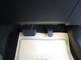 ペダルなどの汚れやすいところも、すみずみまでお掃除済み!