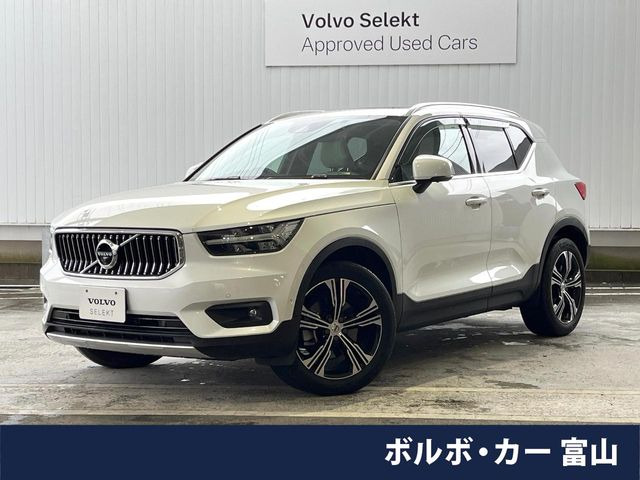 XC40 B4 AWD インスクリプション 4WD