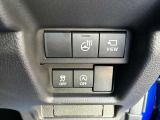 運転席回りの各種操作部となります。ご不明な装置などございましたらお気軽にお尋ねください。