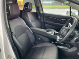 運転席・助手席の方が座るシートです。実際お座りいただくのが、分かりやすいと思います。お気軽にご来店ください
